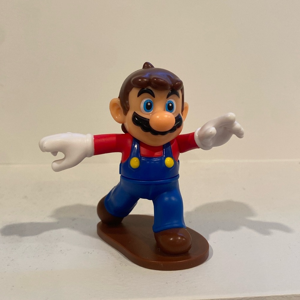 2018 Super Mario McDonald’s Toy     happy meal kids toys boys figures video game